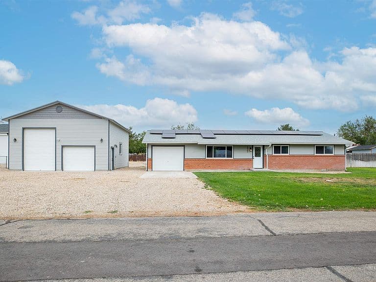 10782 W Ogden Ave photo 1