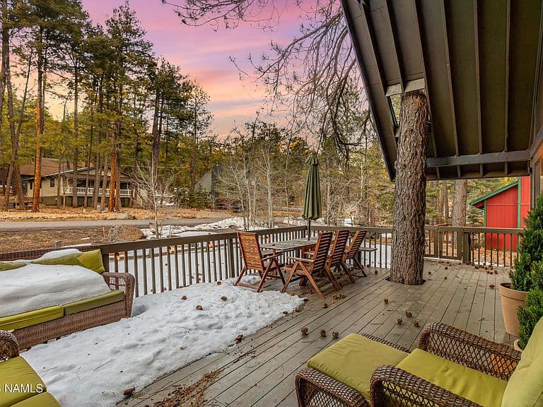 115 N Lodge Dr photo 5