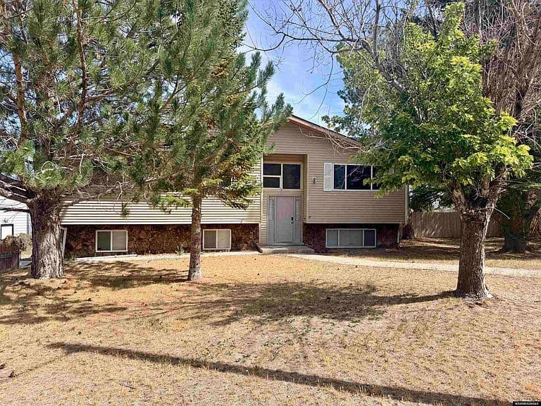 2805 Hitching Post Dr photo 2