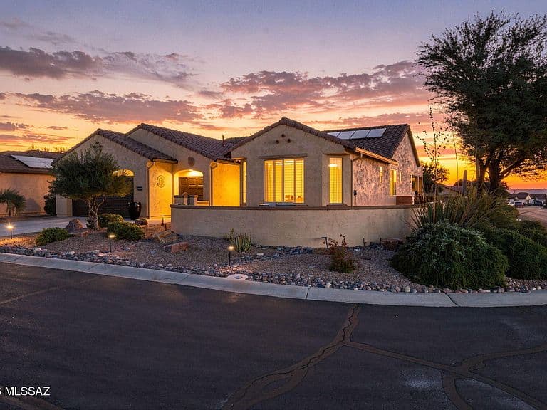 631 N Yucca Butte Ln photo 5