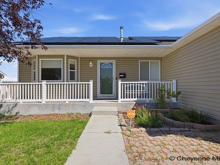 1524 Jazz Dr photo 3
