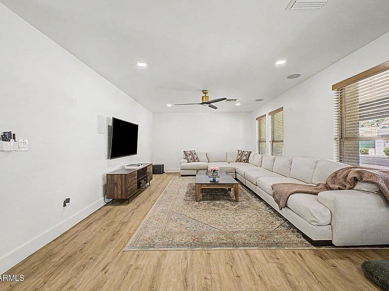 1893 E VAUGHN Street photo 4