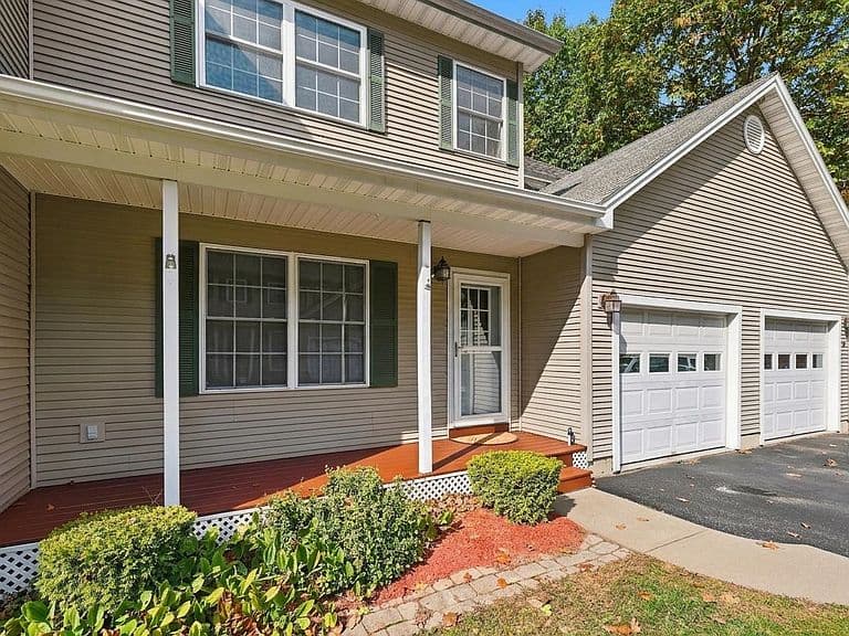 6 Donald Drive photo 1