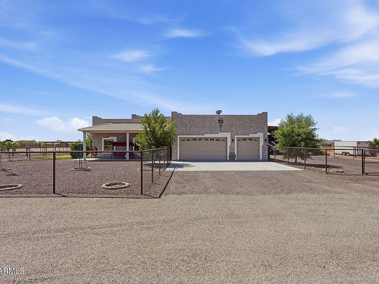 21131 W MORNING VISTA Drive photo 1
