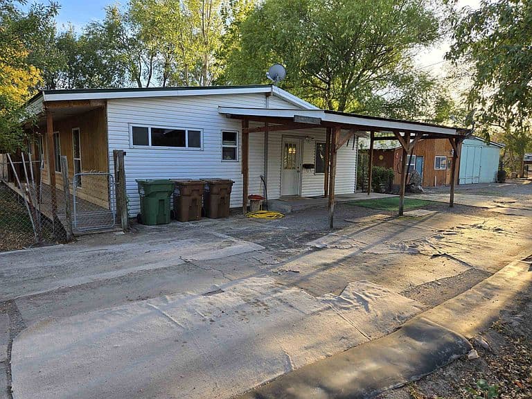 5281 Lucky Ave photo 1
