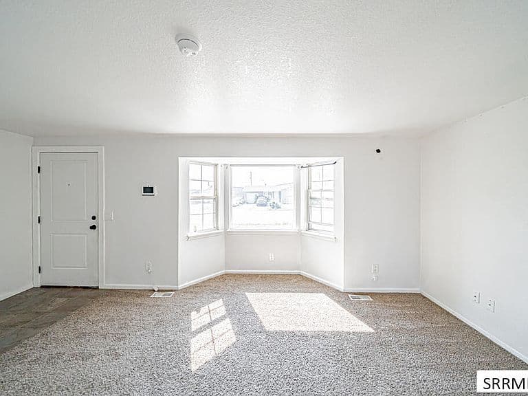 3455 S Ross Ave photo 4