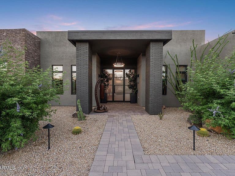 9243 E VISTA Drive photo 4