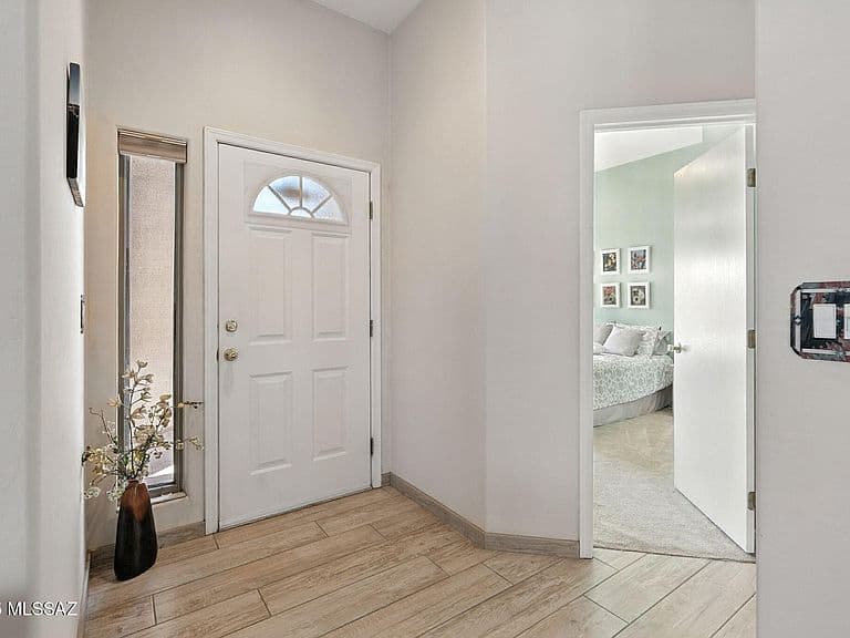 580 W Crenshaw Ln photo 5