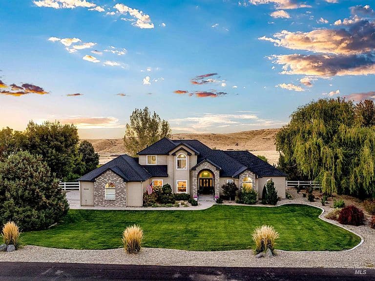 10226 W Deep Canyon Dr photo 2
