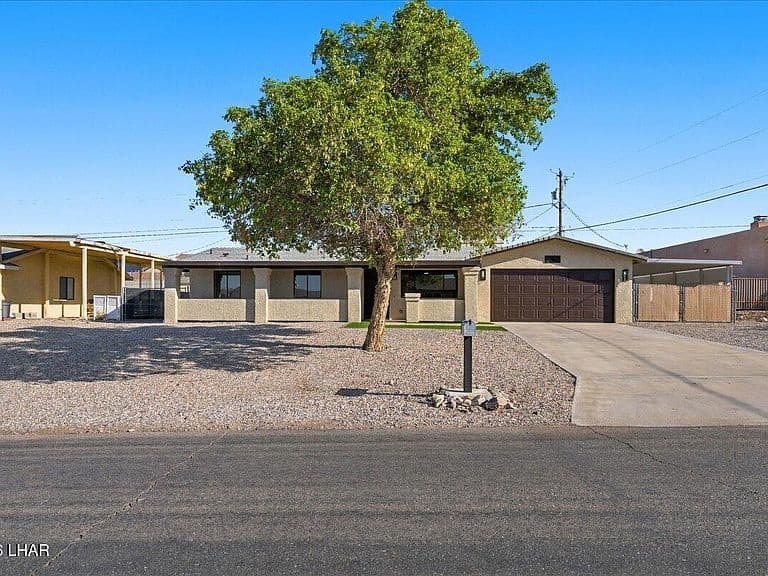 3891 Sweetgrass Dr photo 3