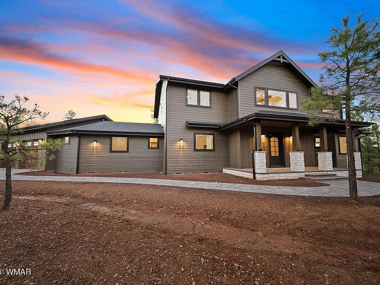 2310 S Pleasant View Dr photo 1