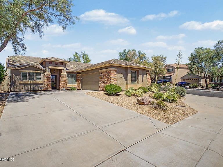 4038 E EXPEDITION Way photo 3