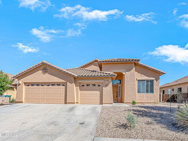 11530 W Minneola Dr photo 3