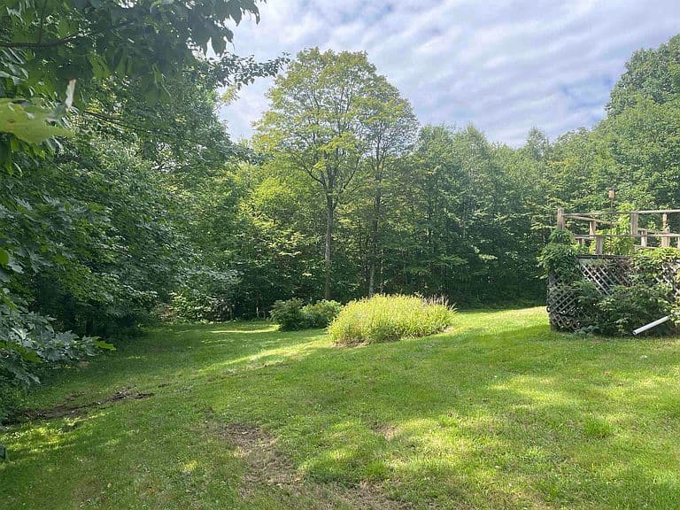 1752 East Dover Road photo 4