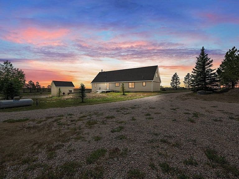 2125 County Road 150 photo 2