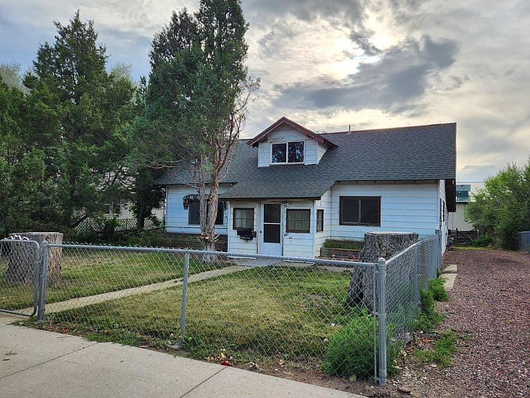 857 S Sheridan Ave photo 1