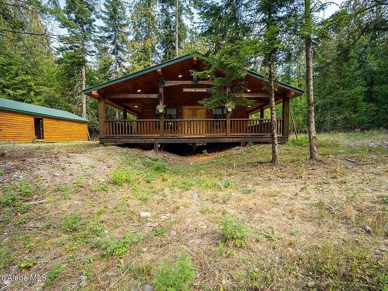 109 E Kamloop Ave photo 1