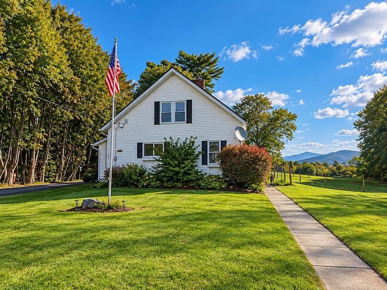 77 South Lunenburg Road photo 1