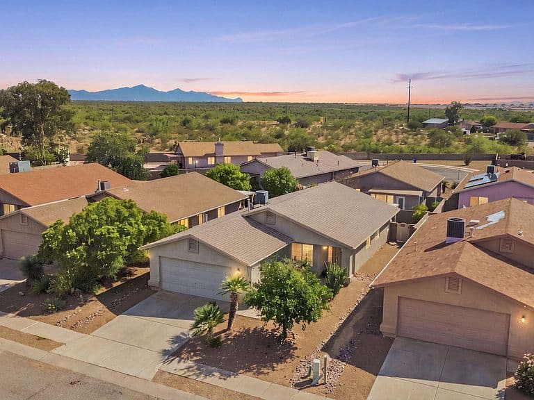 8966 E Alderpoint Way photo 3