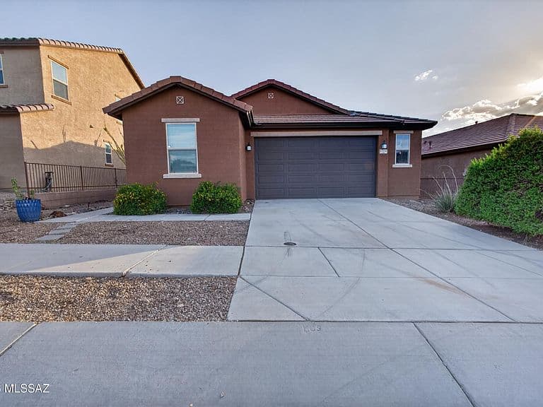 17154 S Emerald Vista Dr photo 1