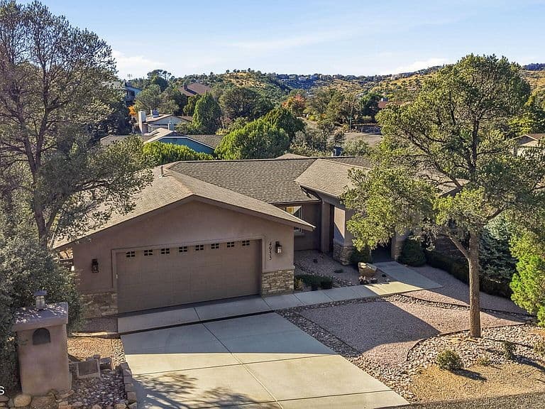 4955 Bear Way photo 2