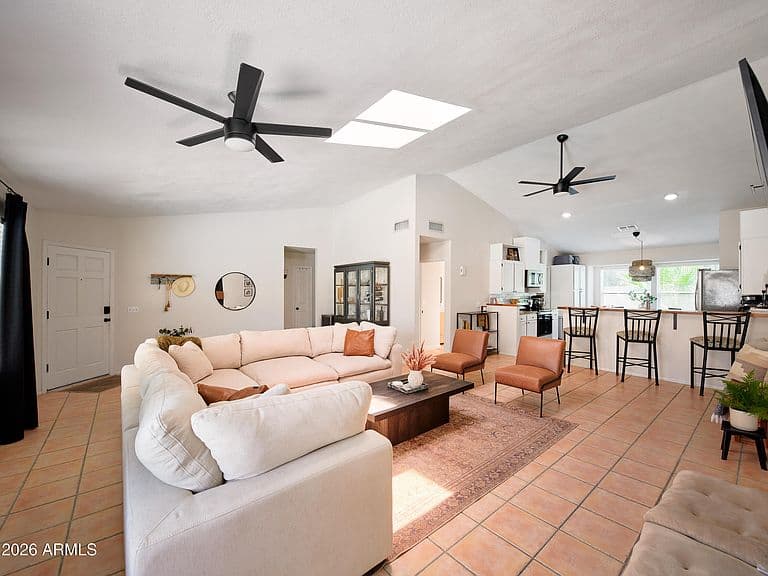 6420 E PARADISE Lane photo 3