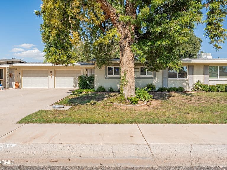 10926 W ABBOTT Avenue photo 5
