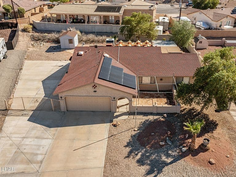 2510 Talisman Dr photo 2