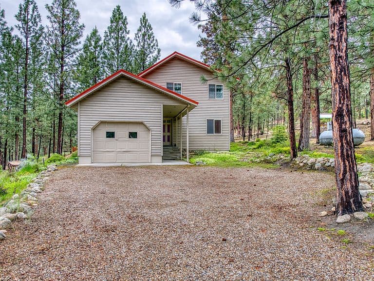 219 Peaceful Dr photo 2