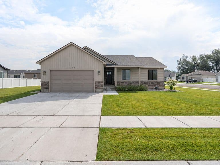 3187 Riata Ln photo 1