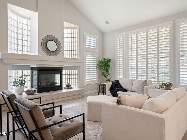 13219 W LUKE Avenue photo 5