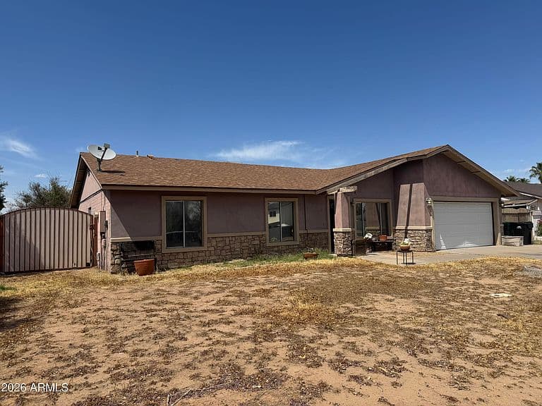 1068 W Medina Avenue photo 3