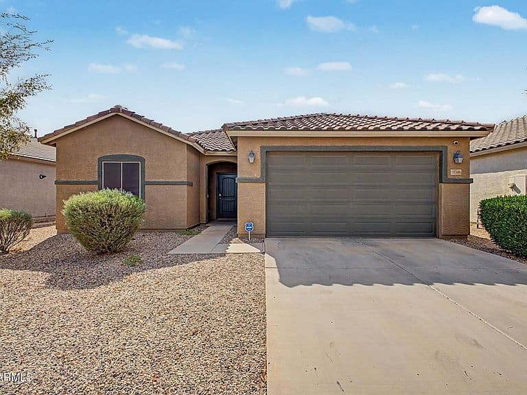 18346 N DESERT WILLOW Drive photo 1