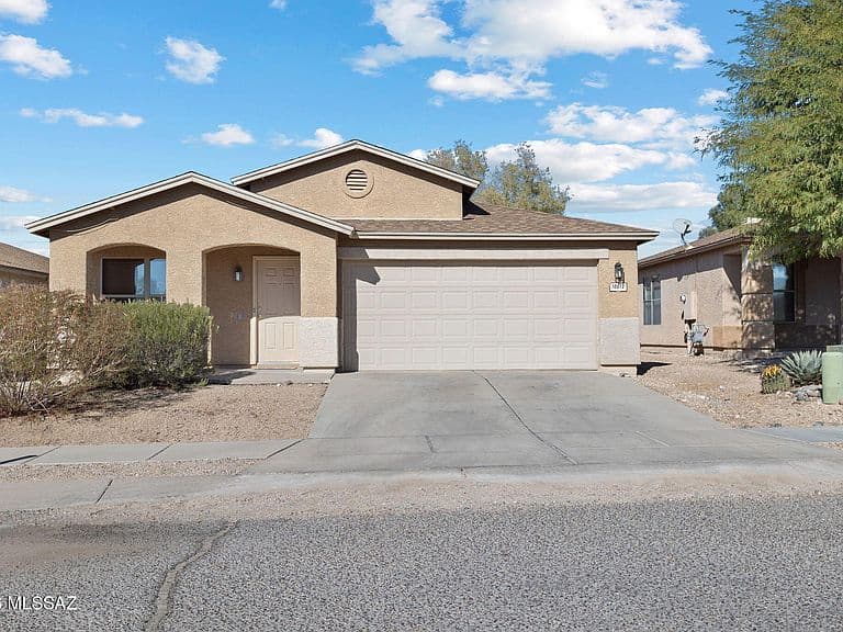 10013 E Rocky Wash Dr photo 1