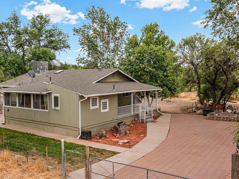 3751 S PEARCE Lane photo 3