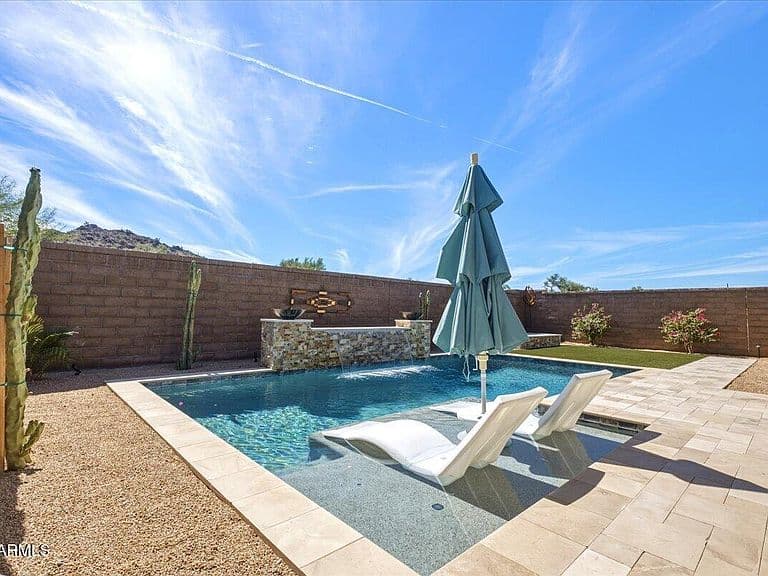 16849 W Paseo Way photo 3