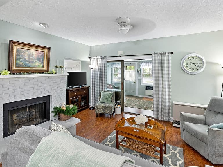 23 Wrisley Court photo 5