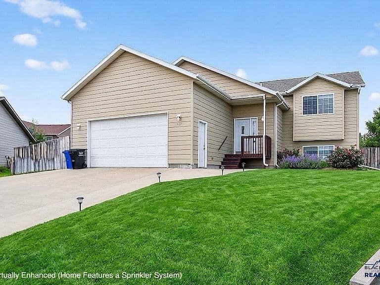 401 Kahler Ct photo 1