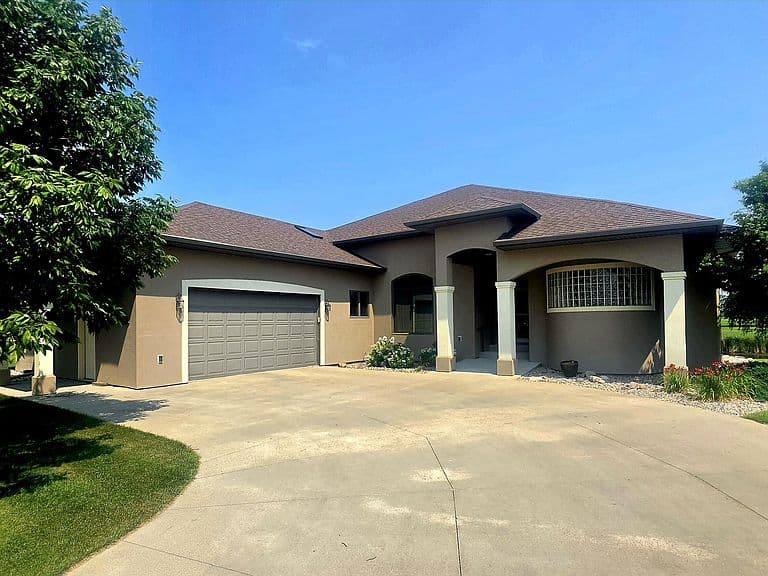 316 E Palmer Cir photo 1