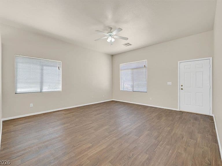 330 Warm Front St photo 3