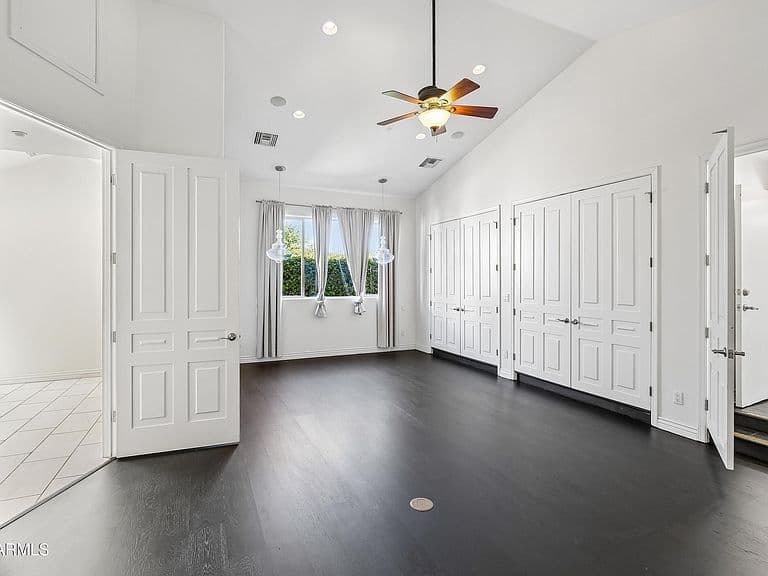 225 W ORCHID Lane photo 4