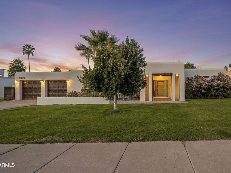 2020 E State Ave photo 1