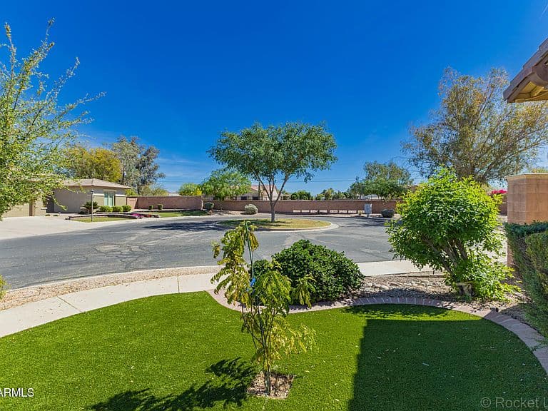 2225 E SAN CARLOS Place photo 4