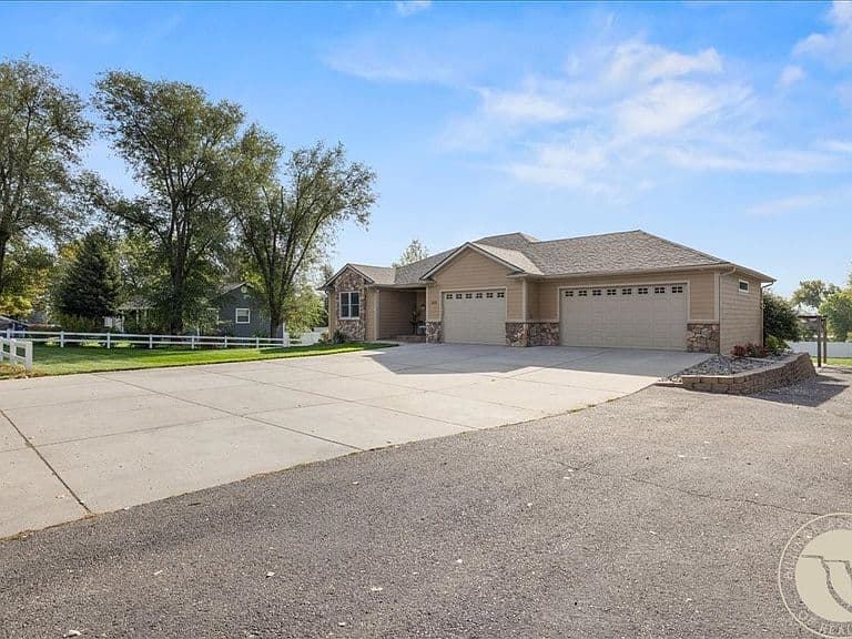 1338 Independent Ln photo 5