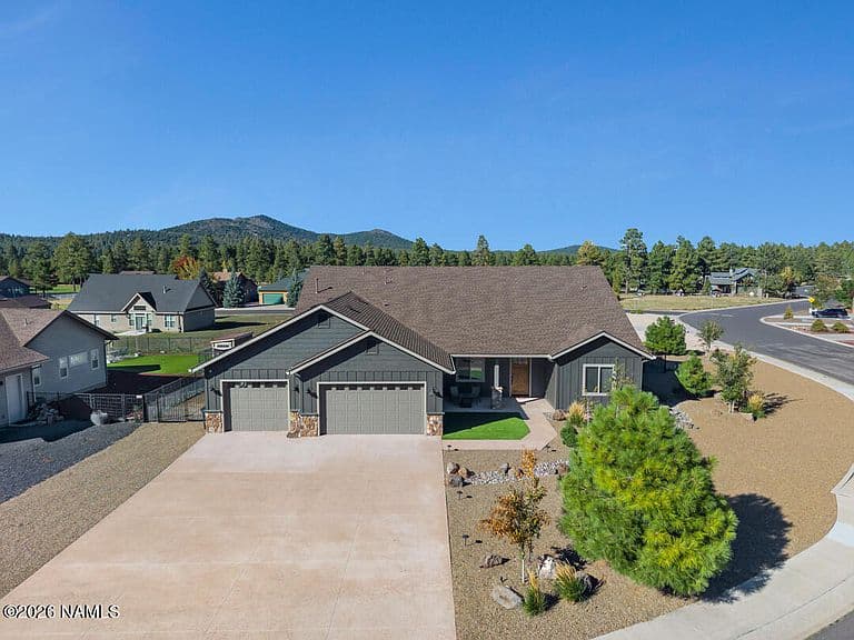 2712 W Highland Meadows Dr photo 1