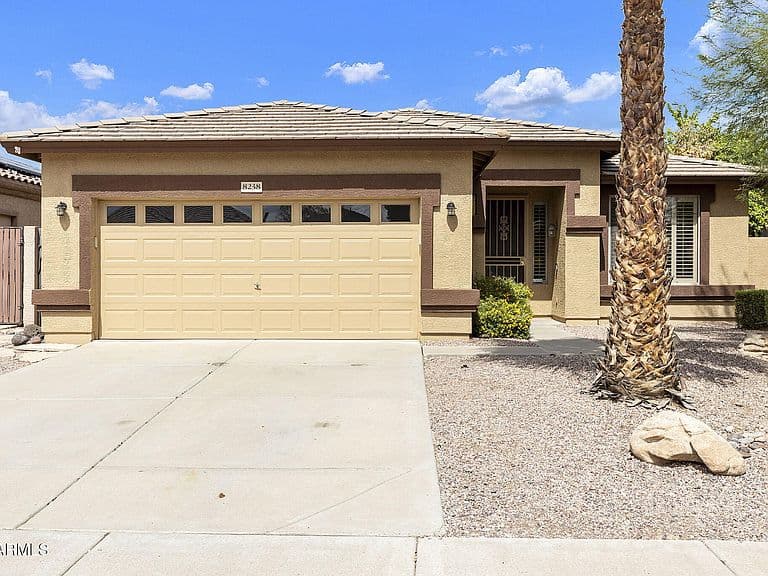 8238 W Alex Avenue photo 2