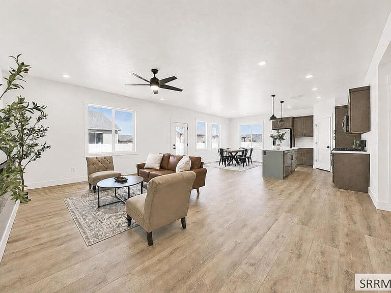 314 Poppy St photo 3