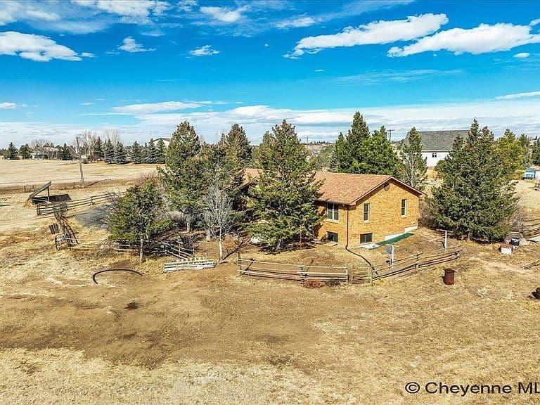 8917 Powderhouse Rd photo 3