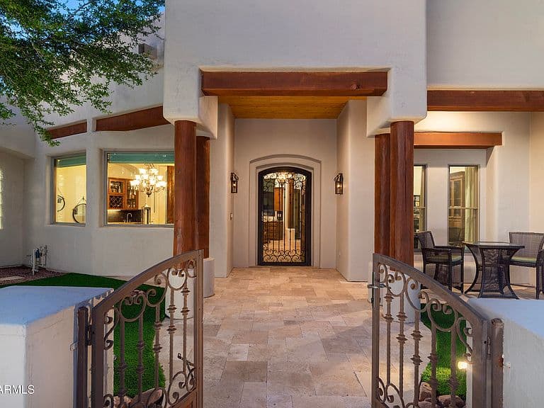 3009 S JUNIPER VILLAGE Court photo 4