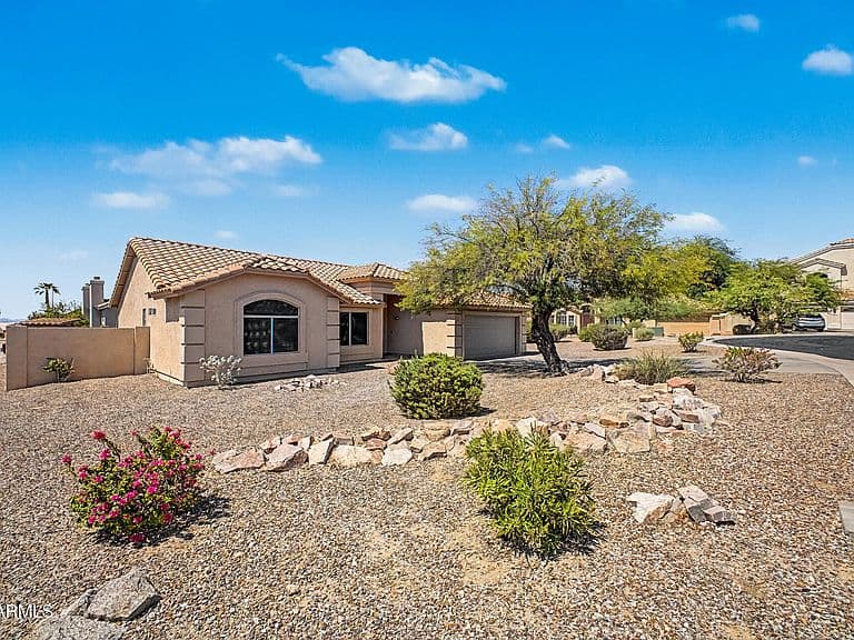 3212 N RAMADA Circle photo 3